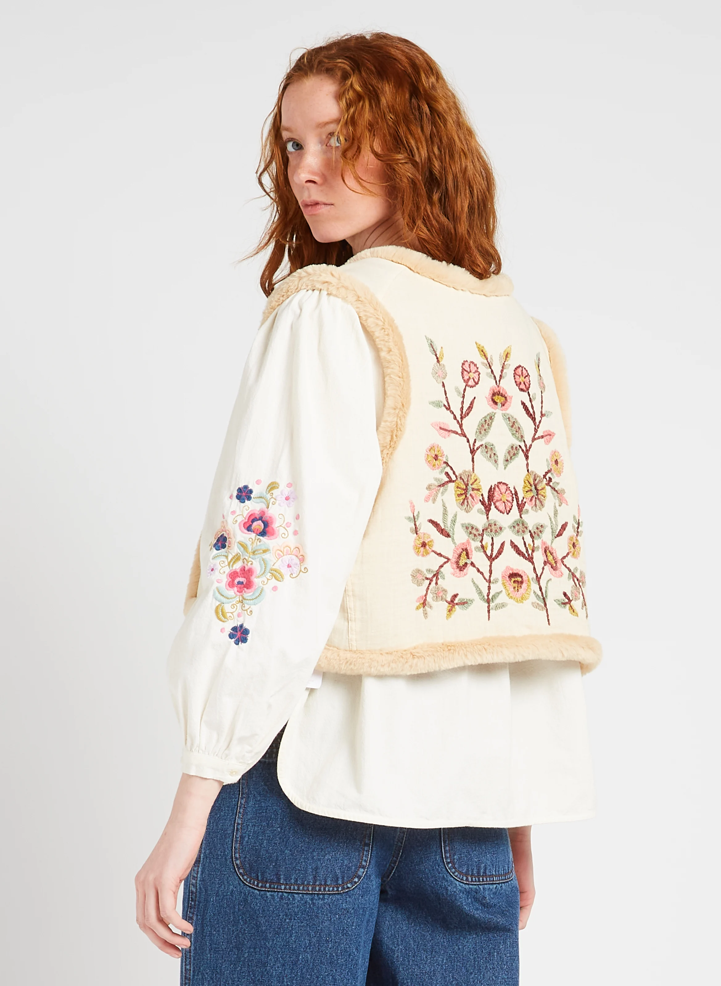 RENEE - Veste col rond brodée en coton bio | Beige