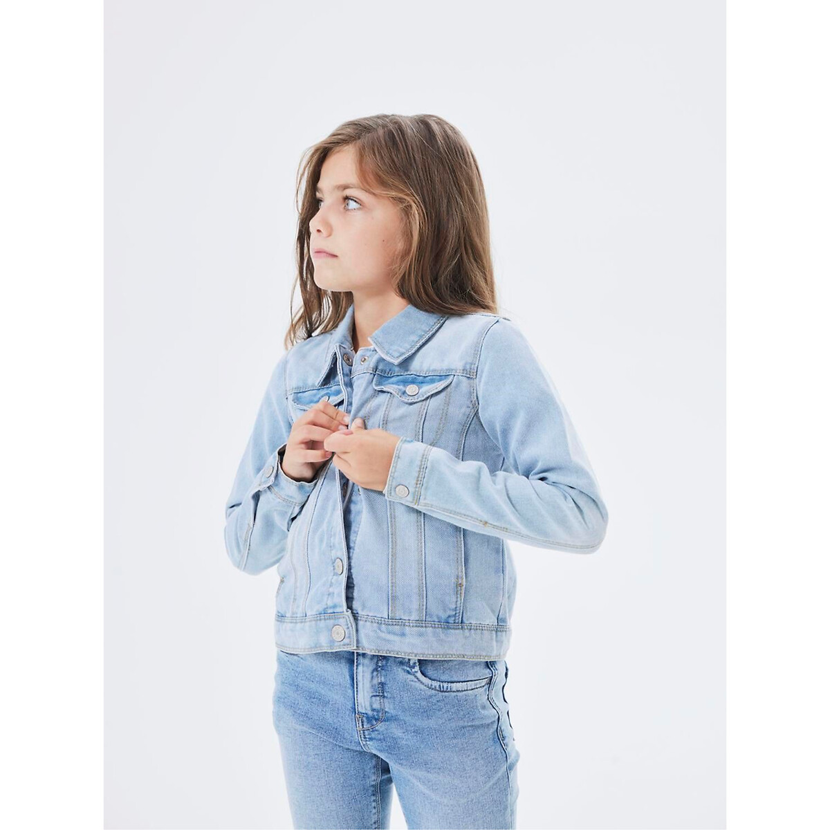 DÊ UM NOME A ELE<br>Colete jeans