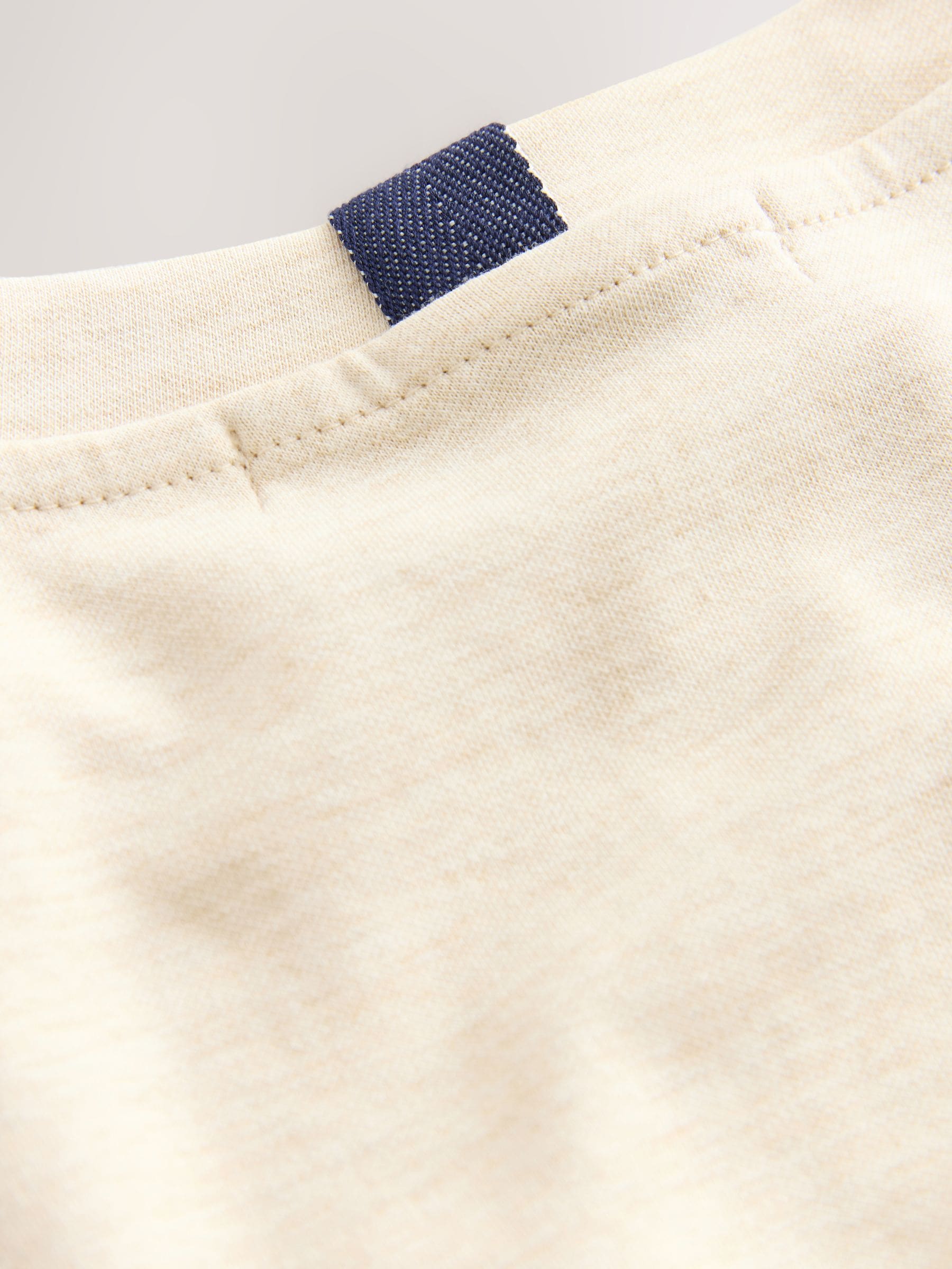 Moutkleurig - Dik T-shirt met lange mouwen en ronde hals