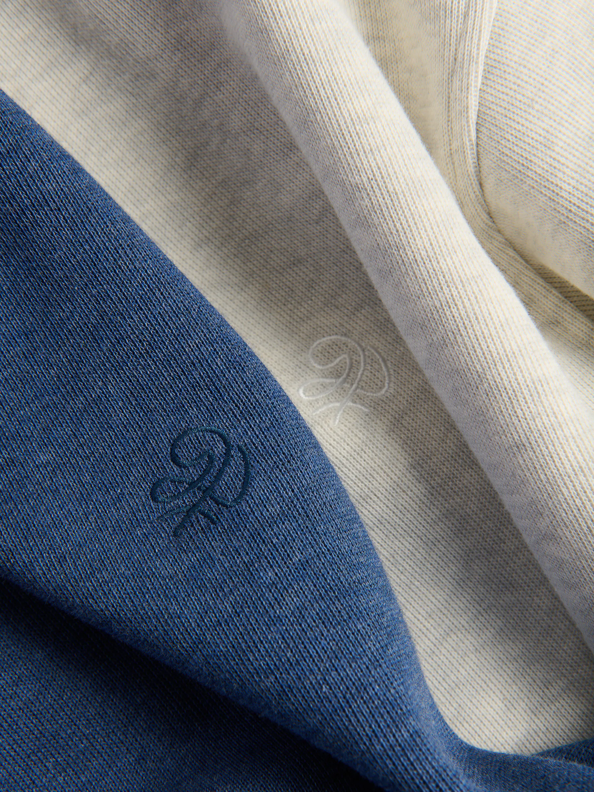 Sweatshirt mit feiner Stickerei