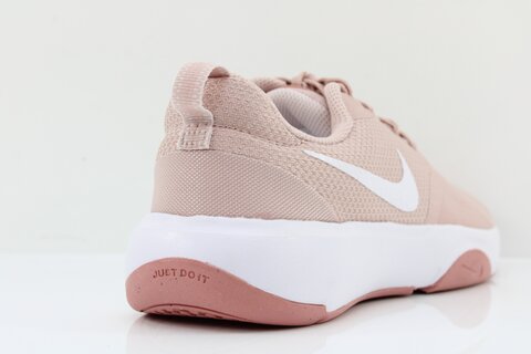 Nike Sneaker