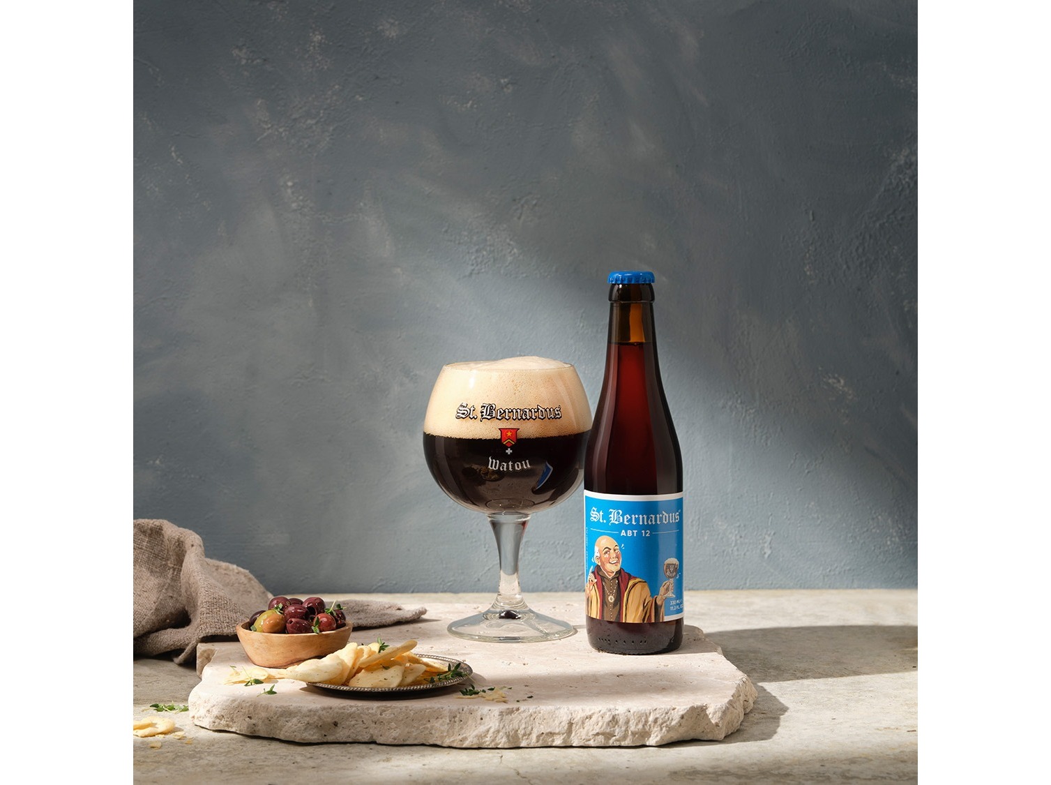CERVEJA ST BERNARDUS BÉLGICA 0.33L