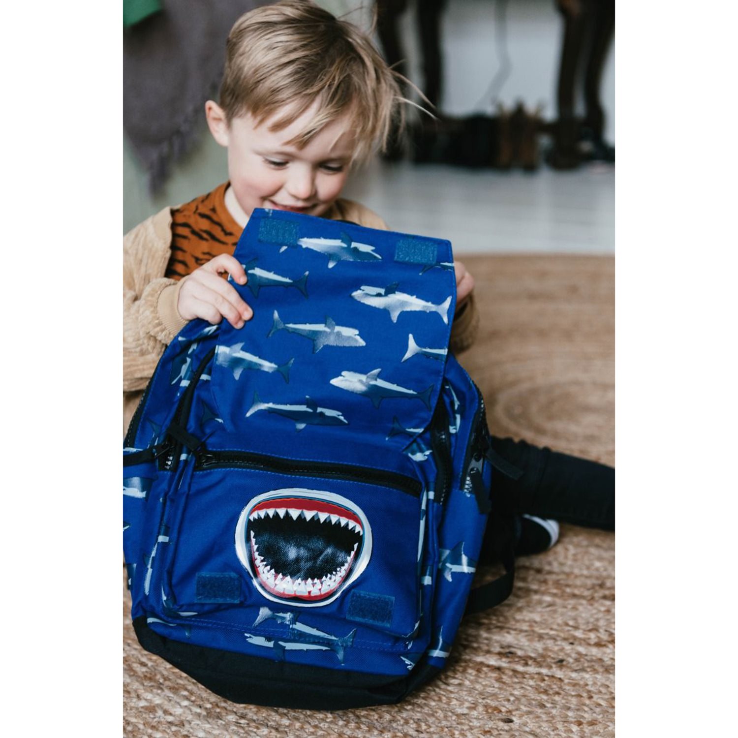 Little Legends Backpack L shark mouth