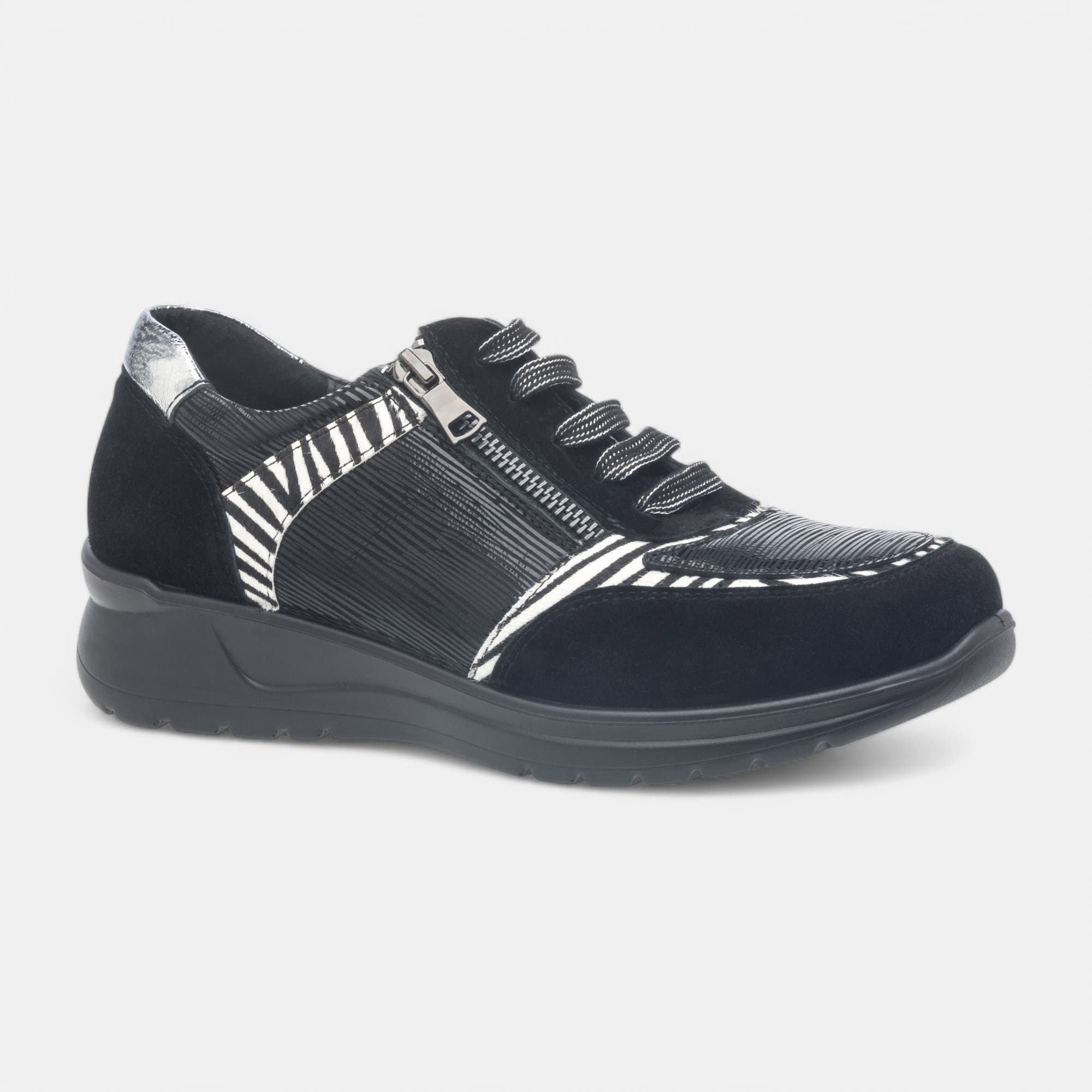 Baskets basses Femme en cuir noir