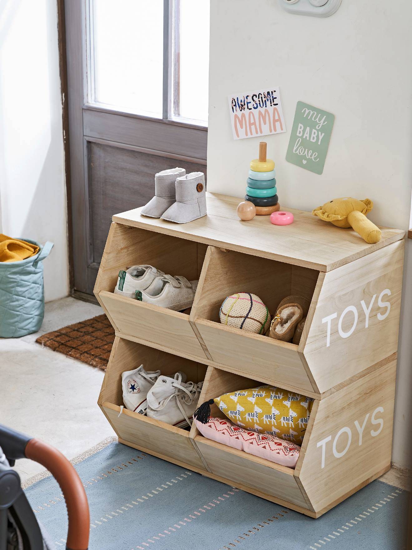 Móvel com 4 caixas, Brinquedos bege claro liso com motivos
