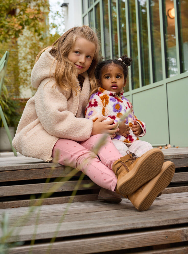 Cardigan écru en sherpa pour bébé fille
