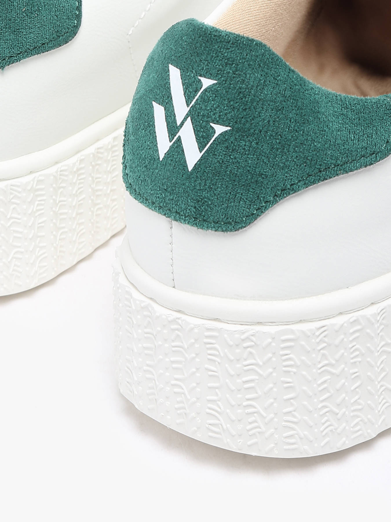 Sneakers VANESSA WU