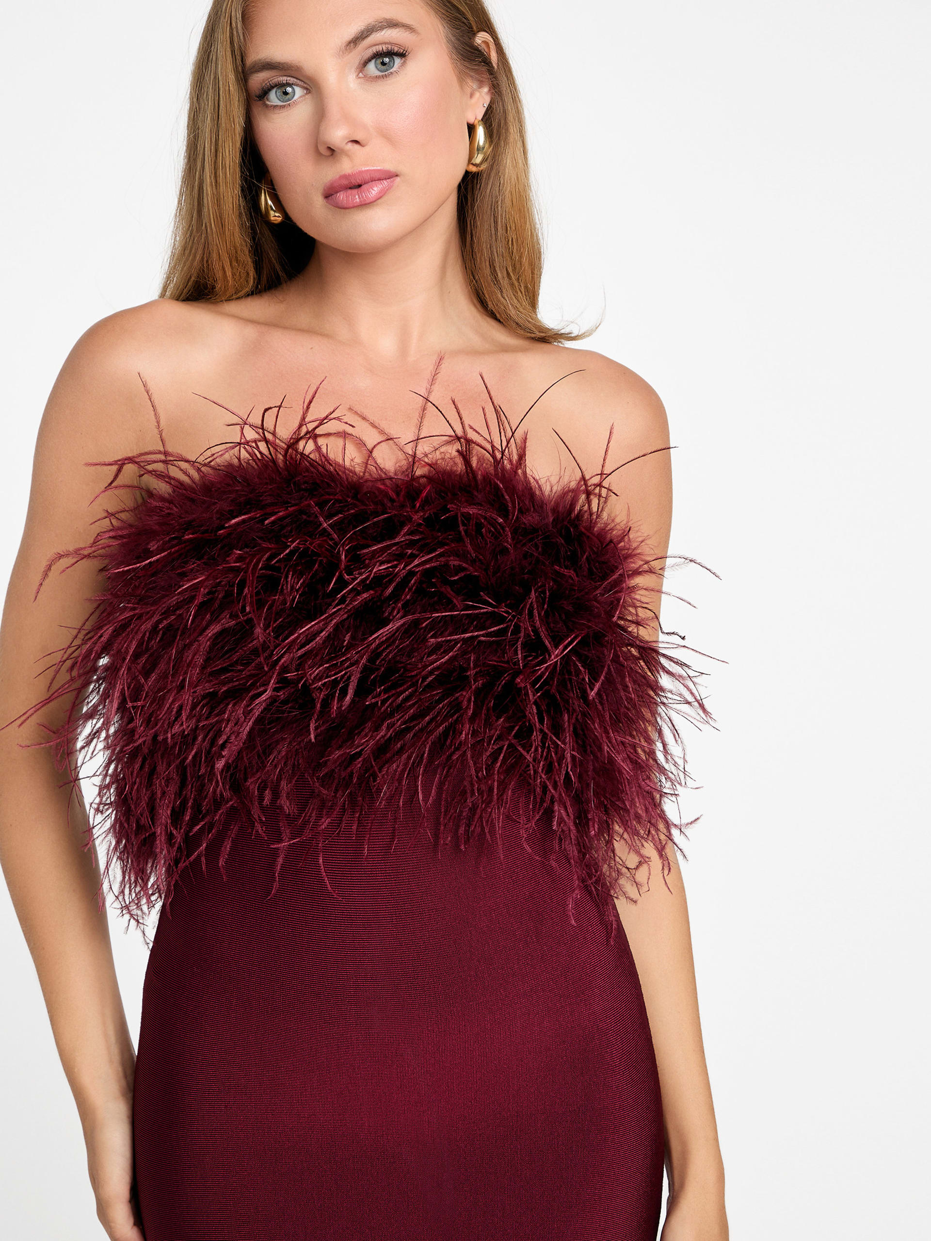 Vestido Evita com Bandagem de Penas