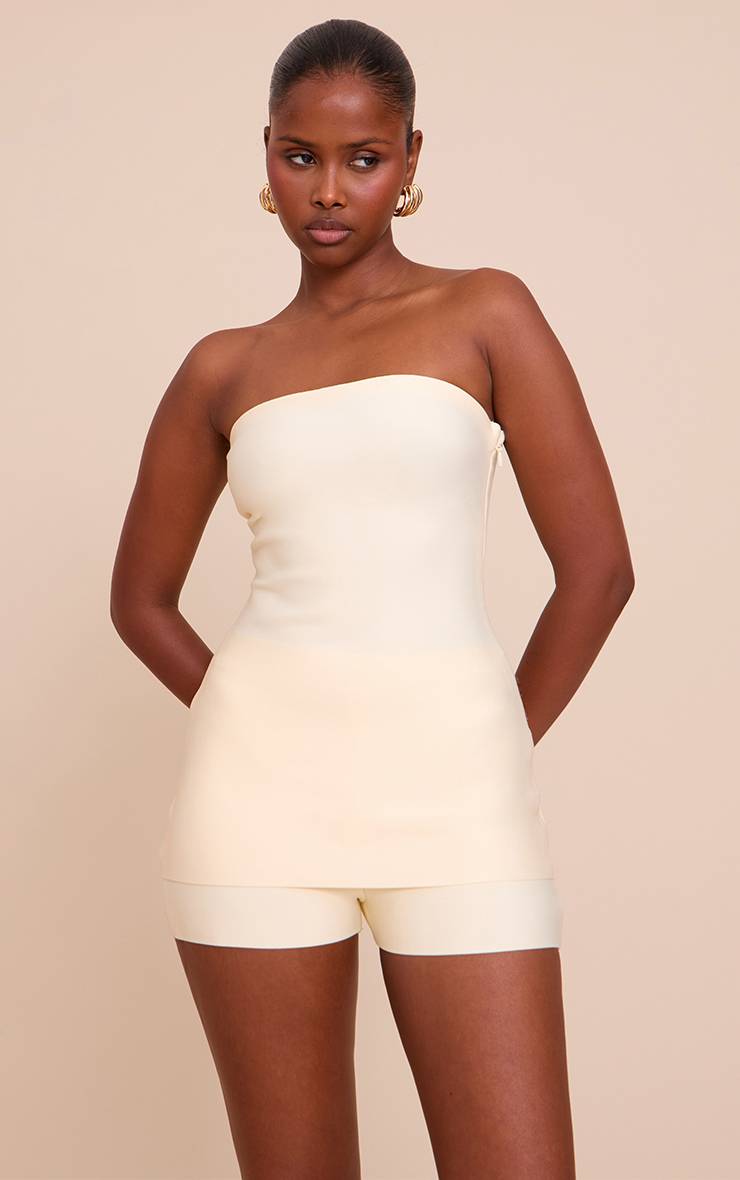 Butter Yellow Short Taille Mi-haute Ajusté Style Bandage