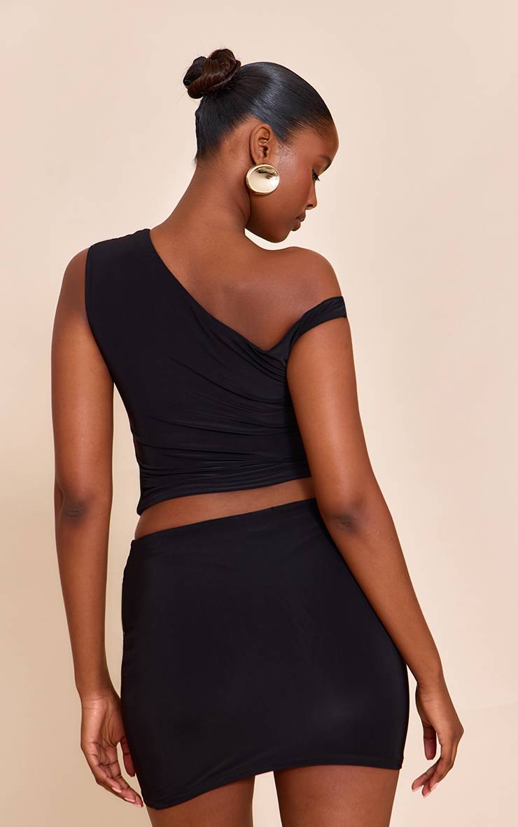 Noir Haut Asymétrique Double Épaisseur Détail Bordure Brillante