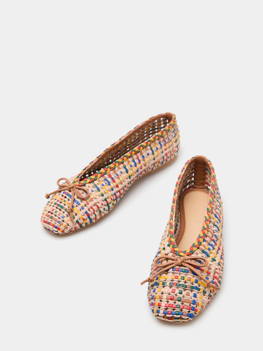 Sabrinas multicolor com efeito entrançado