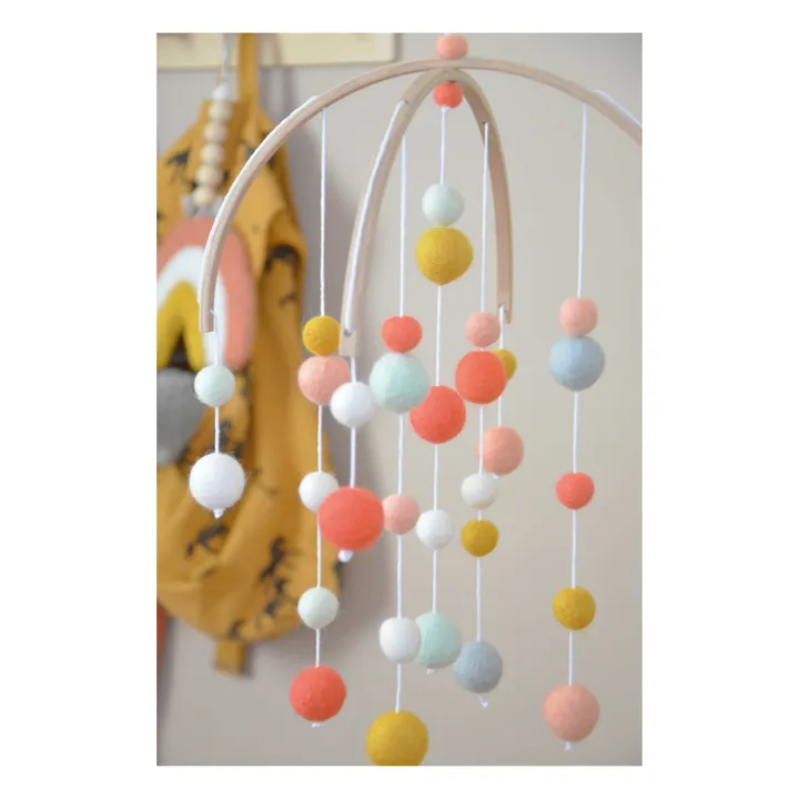 Calm Mobile en laine feutrée | Corail