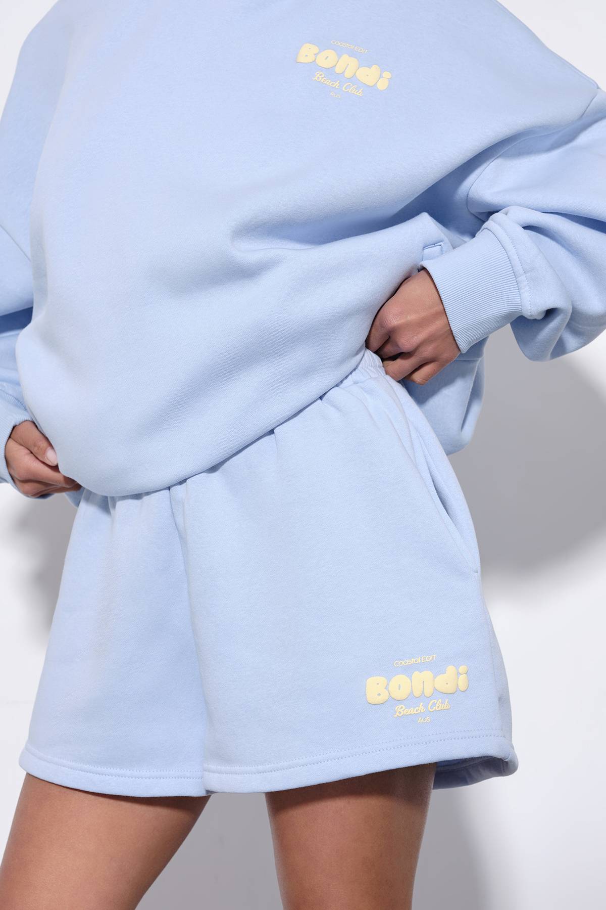 boohoo Short Molleton Bondi Imprimé Relief