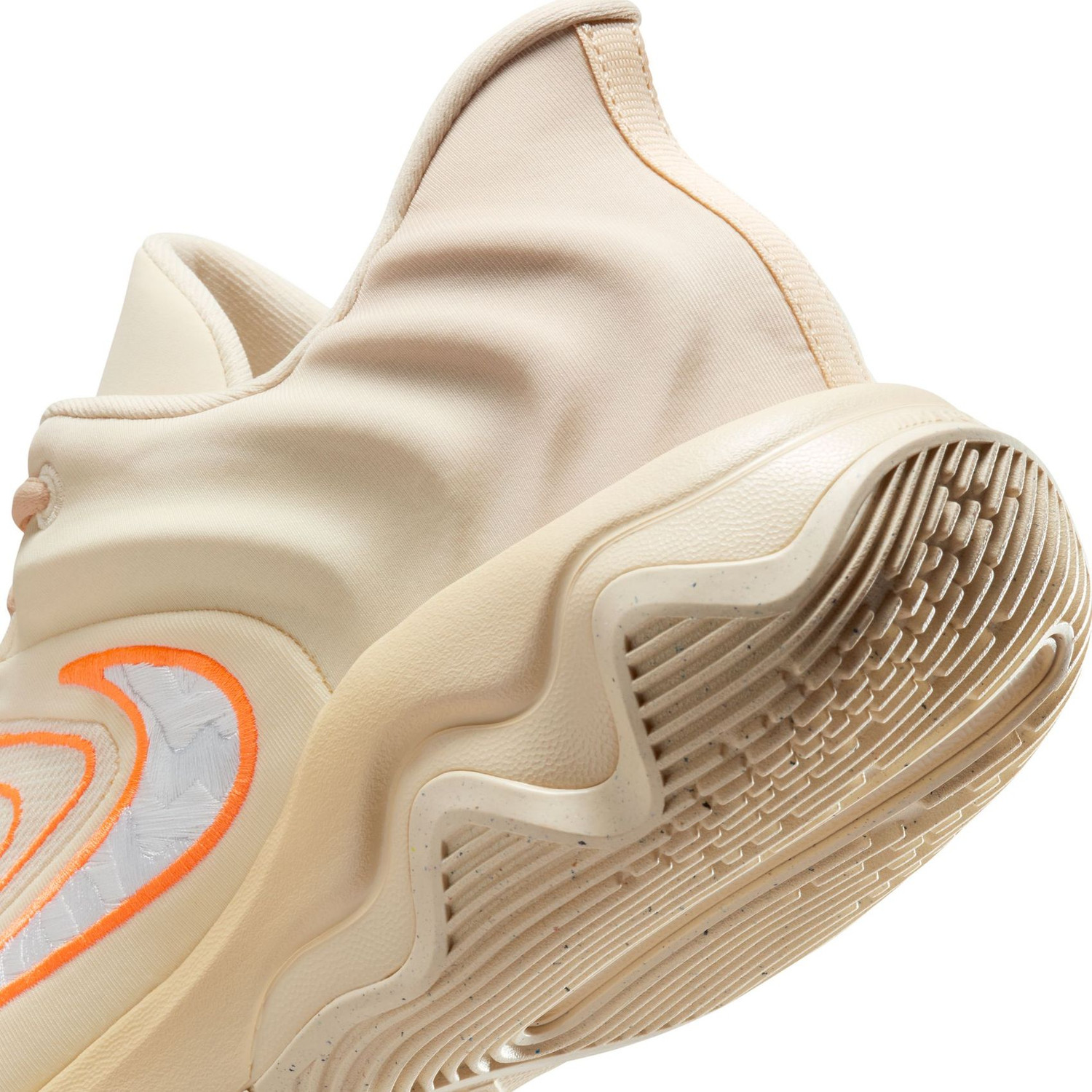 Nike Giannis Immortality 4