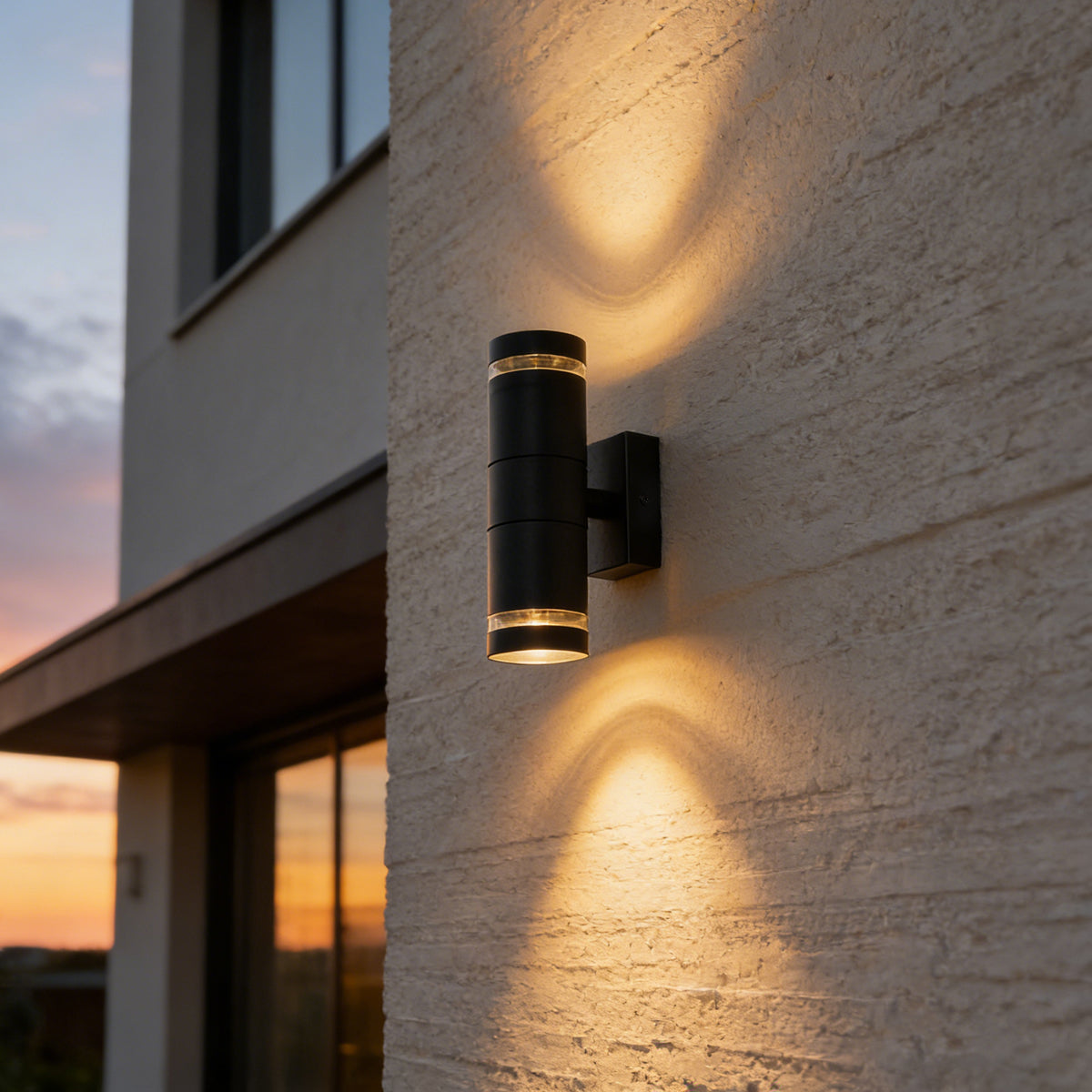 QAZQA Moderne buiten wandlamp zwart 2-lichts IP44 - Dubbla