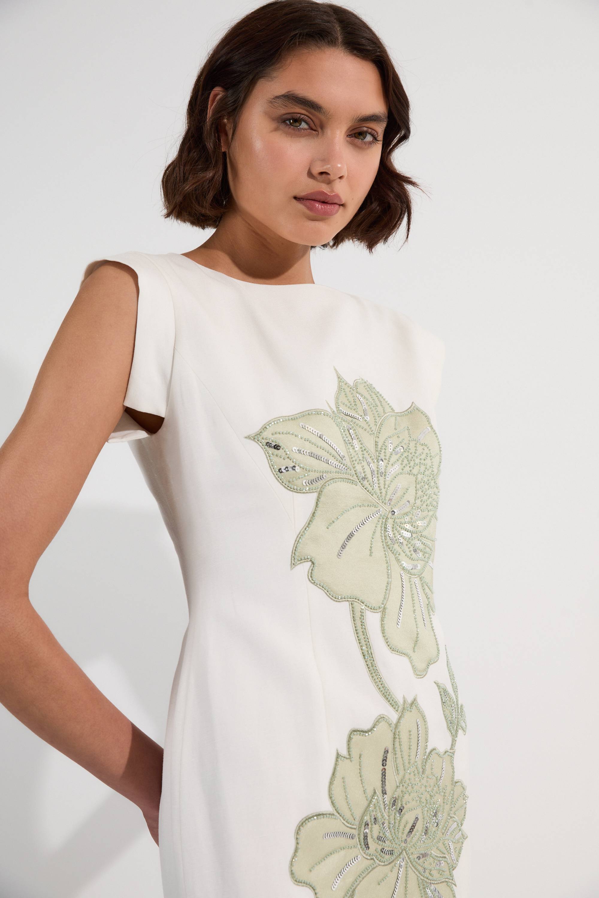 KarenMillen Robe maxi estivale premium ornée d'appliqués et de détails couture