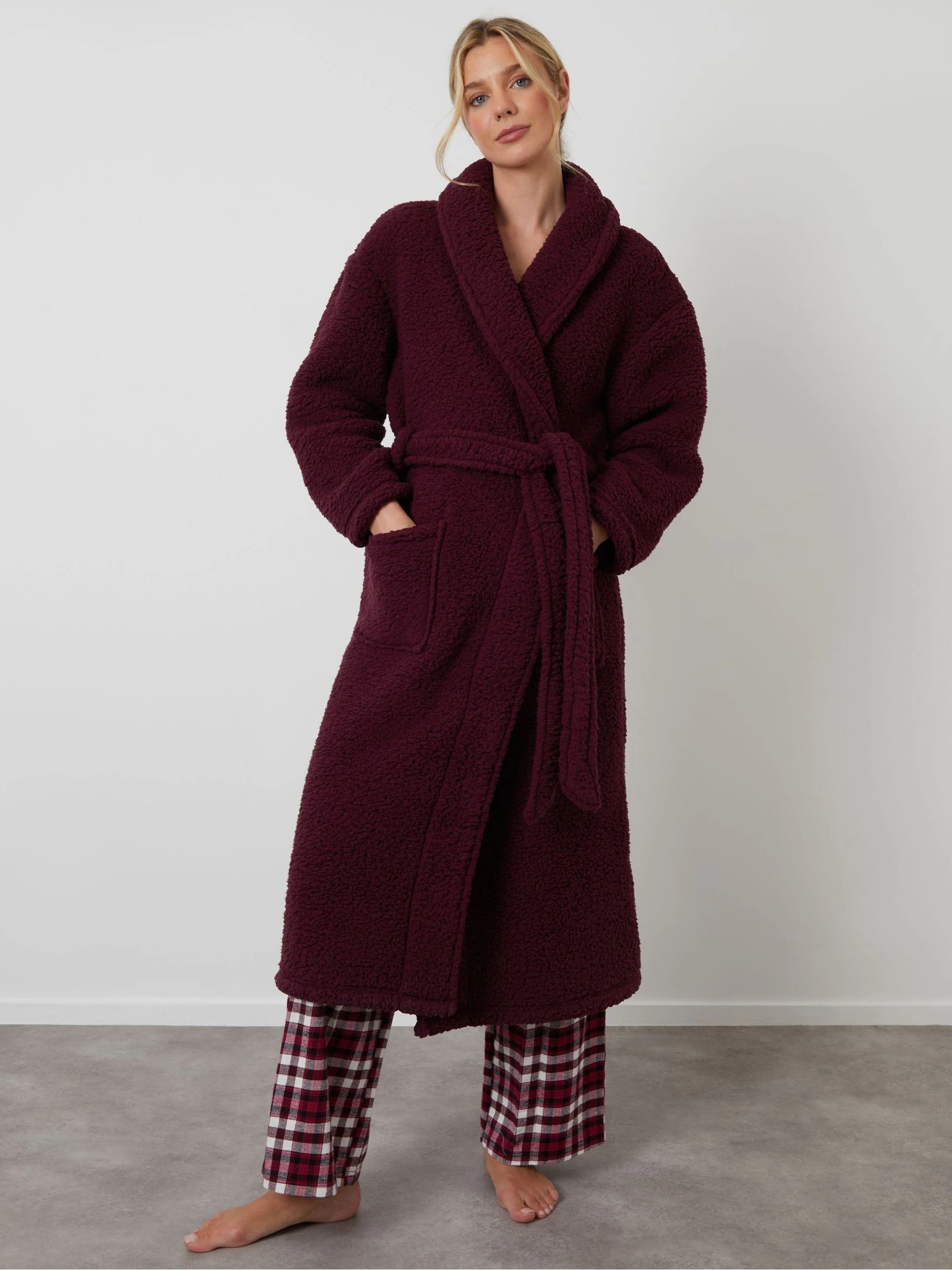 Rood - Threadbare Cosy Borg Dressing Gown