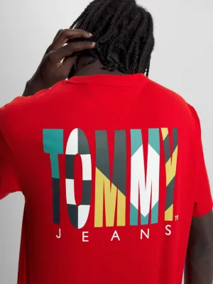 Camiseta clássica com logo nas costas e modelagem ajustada