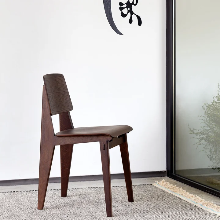 Vitra - Chaise Tout Bois, Eiche dunkel, Kunststoffgleiter