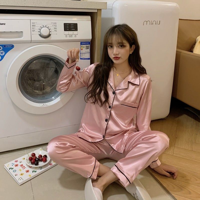 Sisyphi - Pyjamaset: Shirt met contrasterende rand + Broek