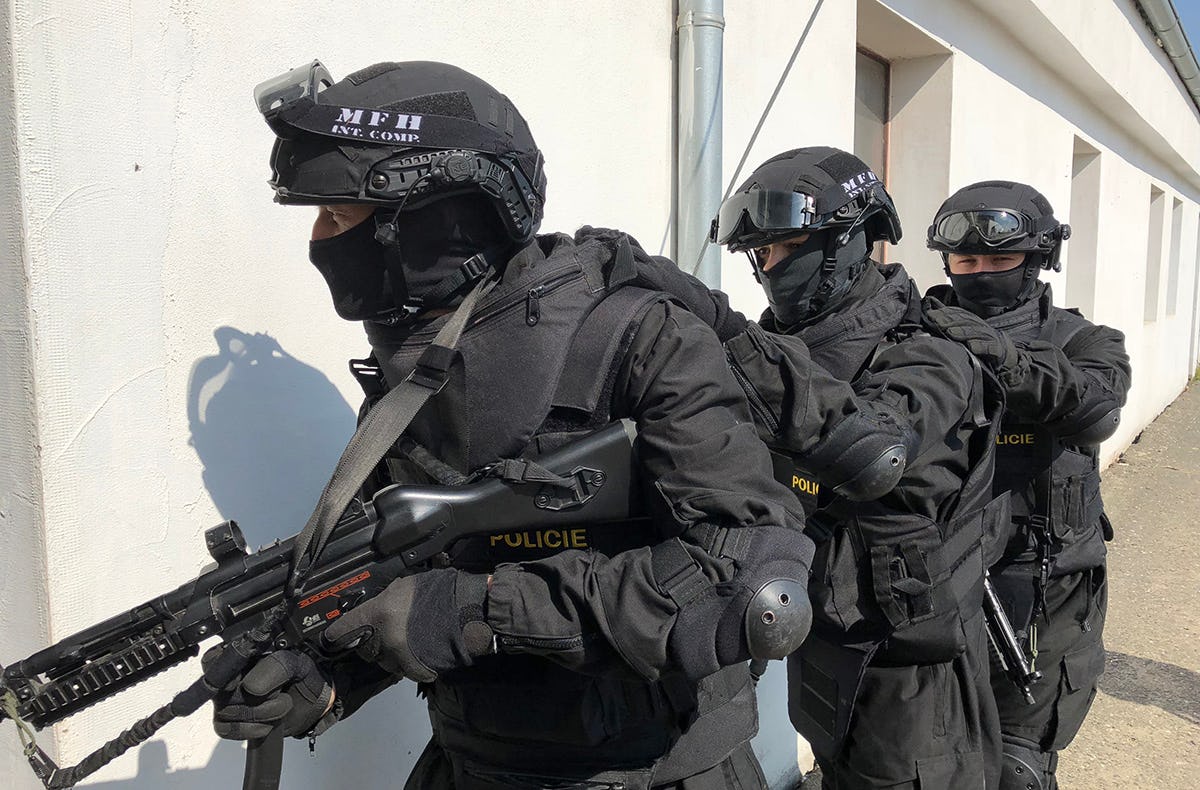 SWAT Training Prag