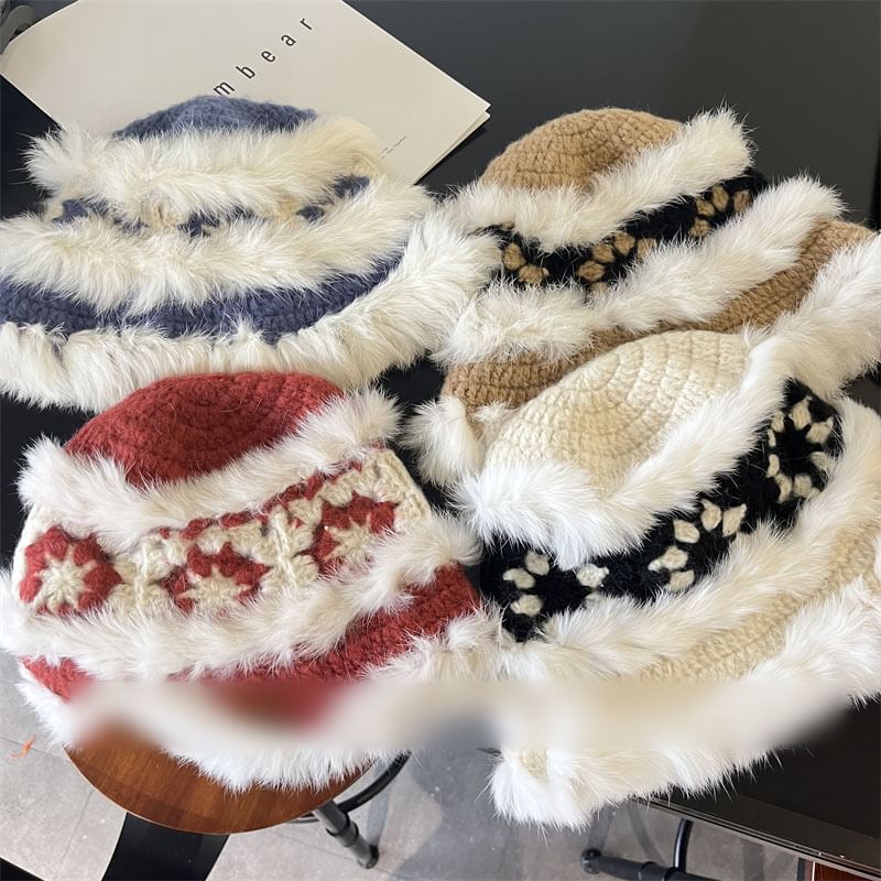 Zaalouk - Fluffy Trim Knit Beanie