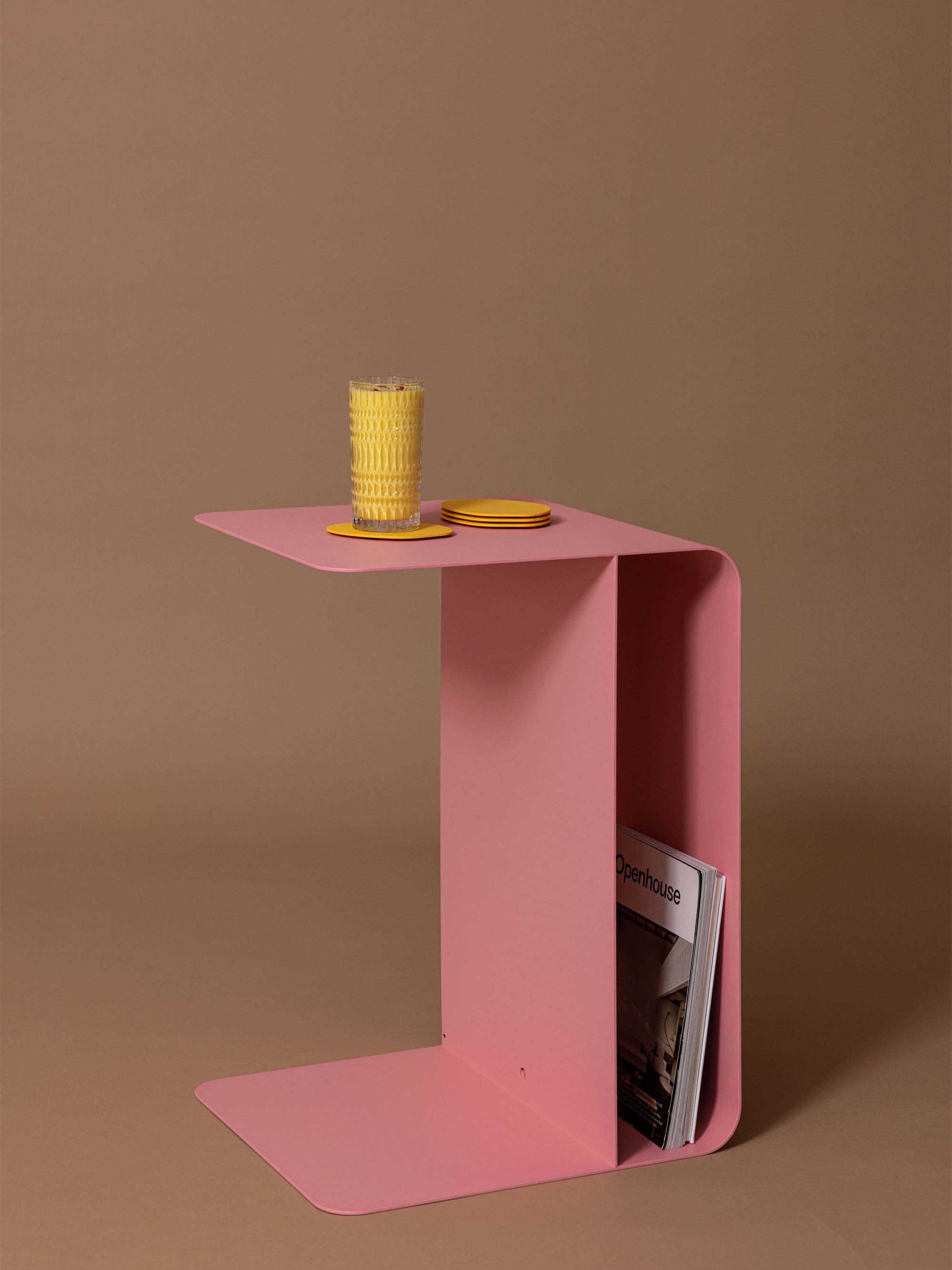 Handgemaakte bijzettafel Cosmo