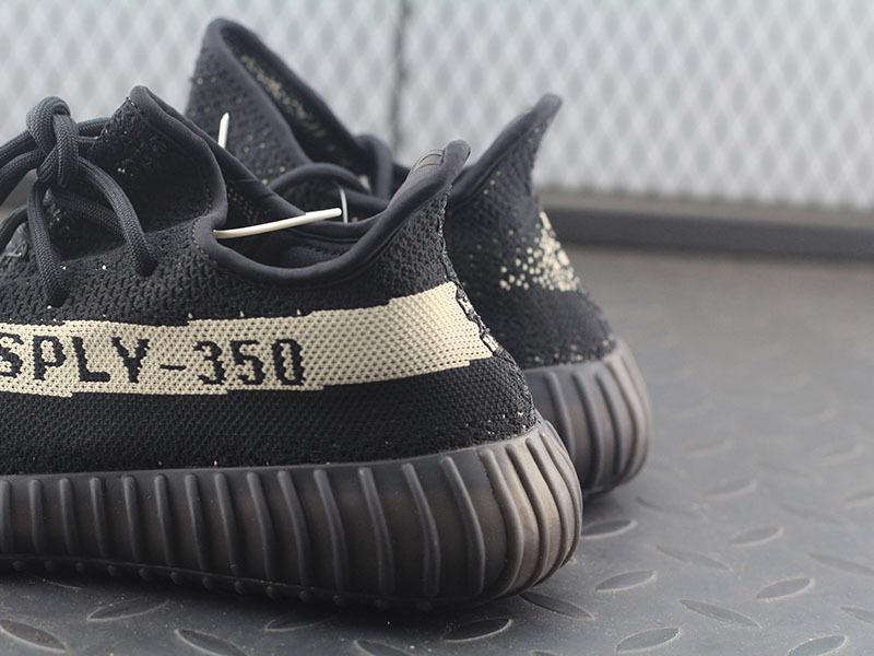 adidas Yeezy Boost 350 V2 Core Black White / Oreo (2016/2022)