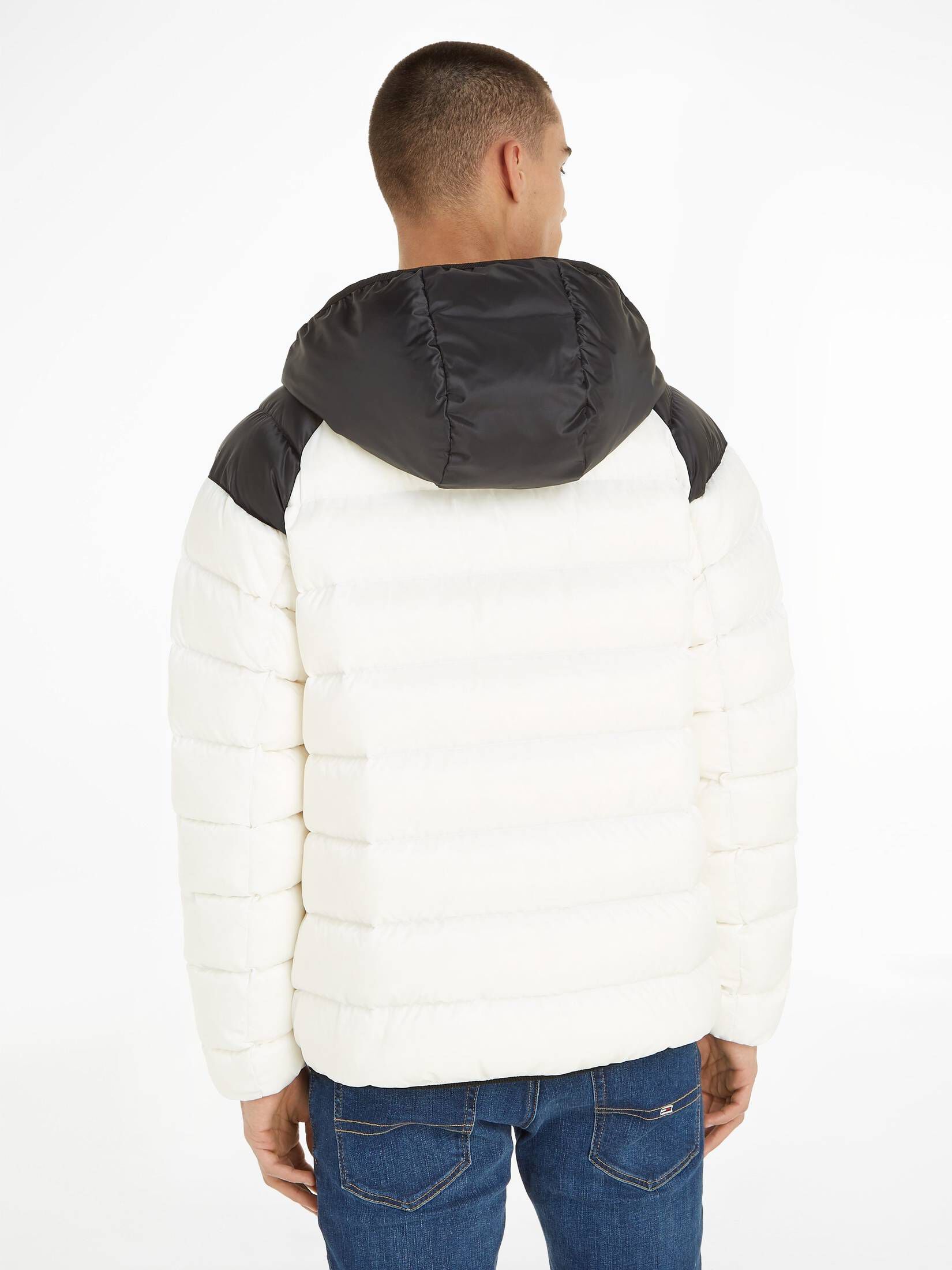 Tommy Jeans| Herren Daunenjacke mit Kapuze TJM CLBK LIGHT DOWN JACKET