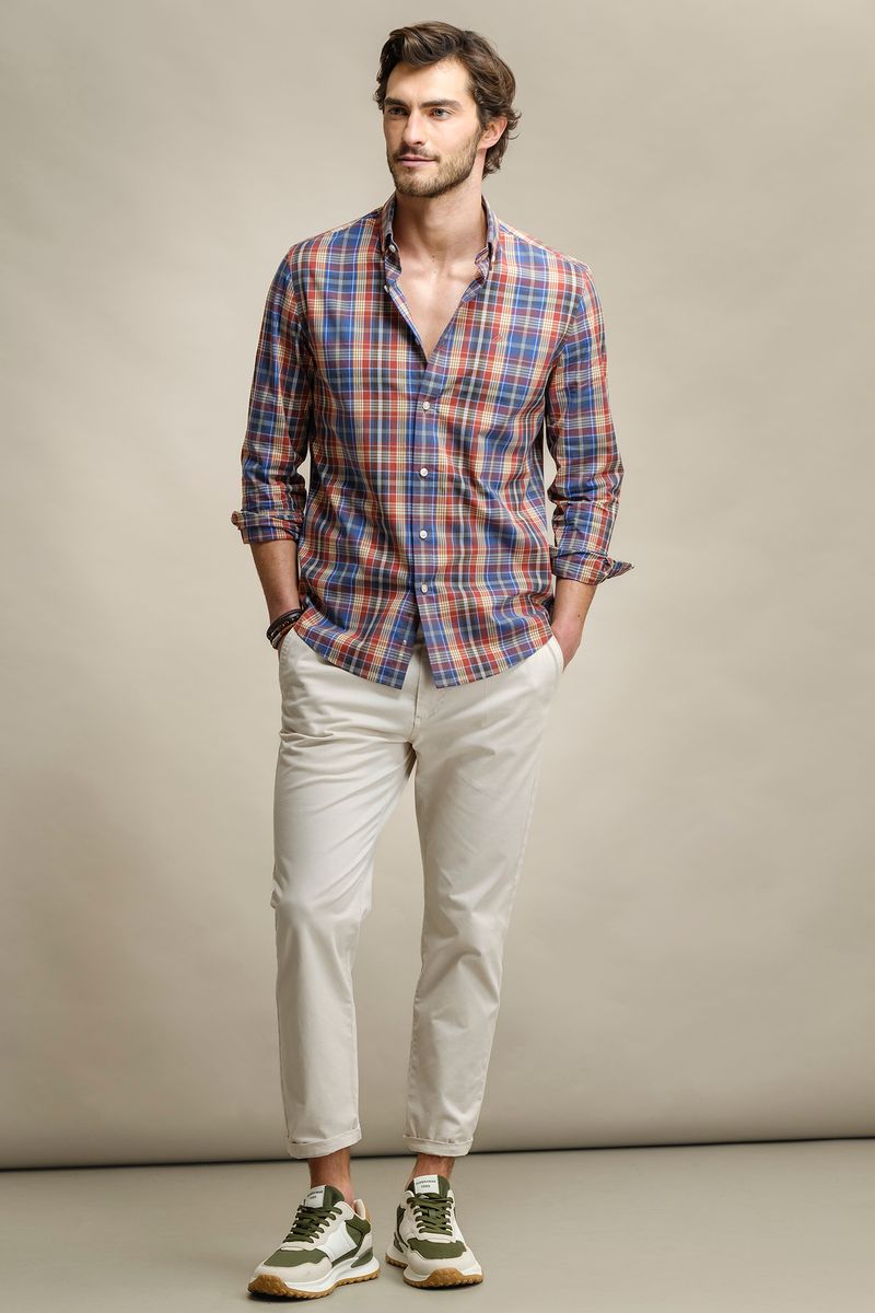 CAMISA AOS QUADRADOS
