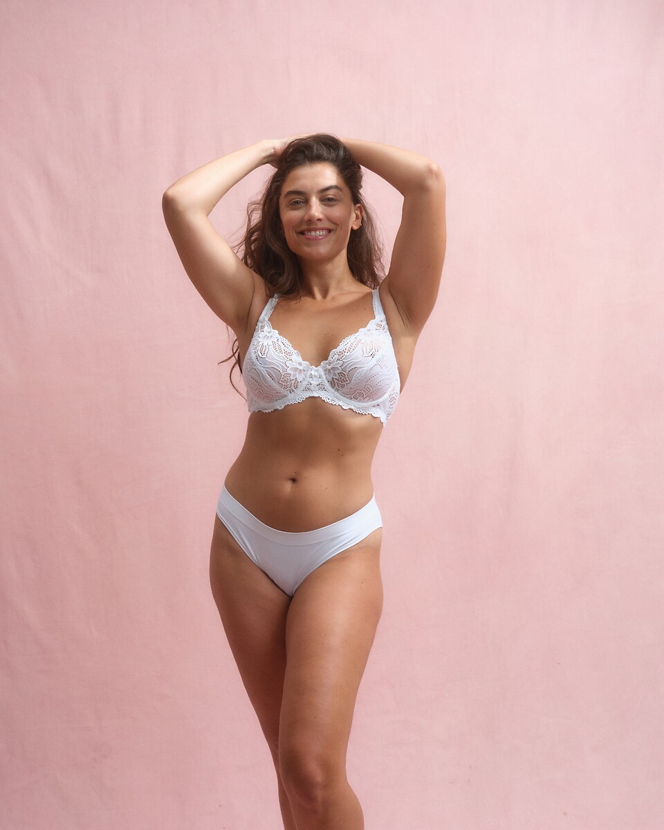 DORINA<br>Sutiã de renda com aro Angie