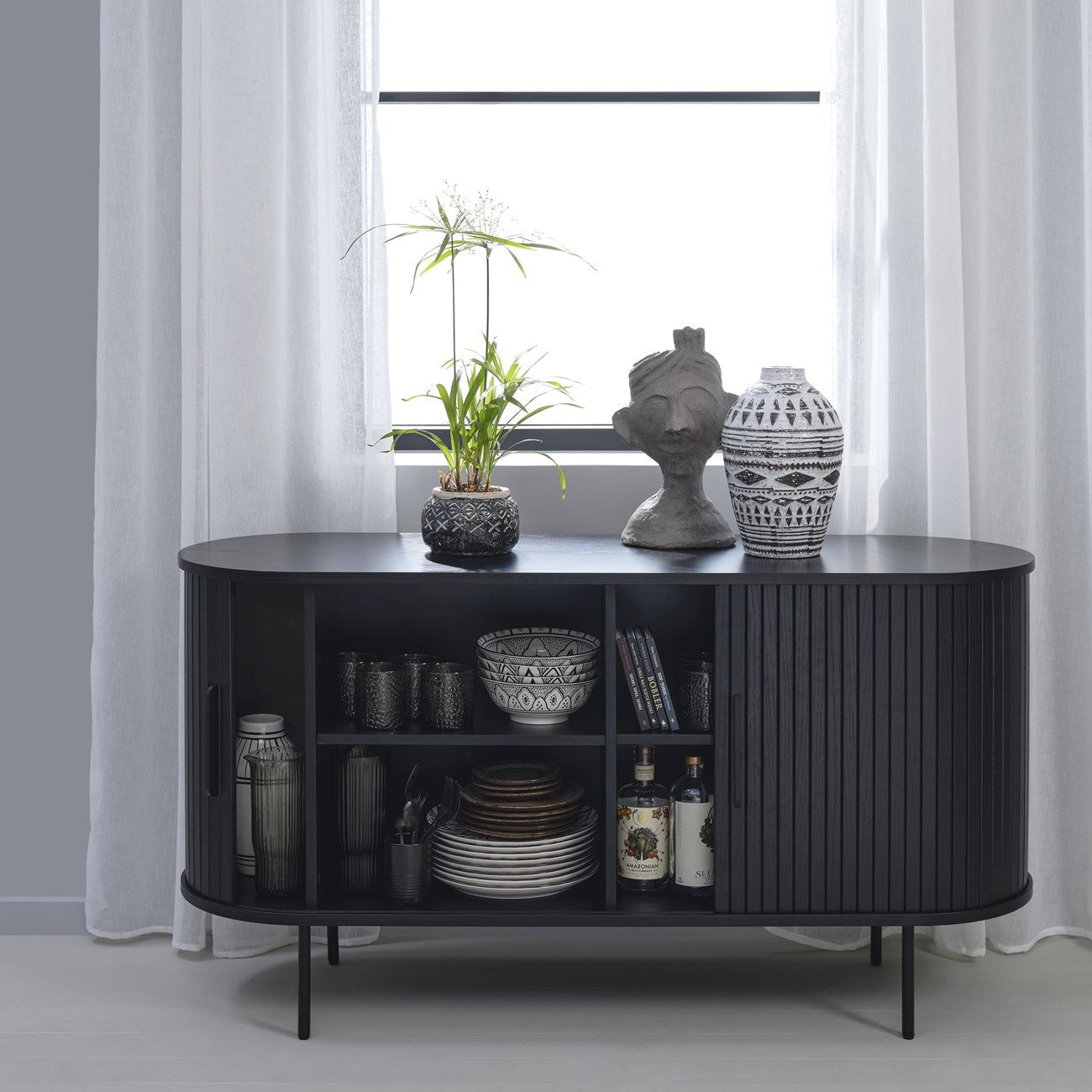 by fonQ Alon Dressoir - B 140 cm - Zwart Eiken