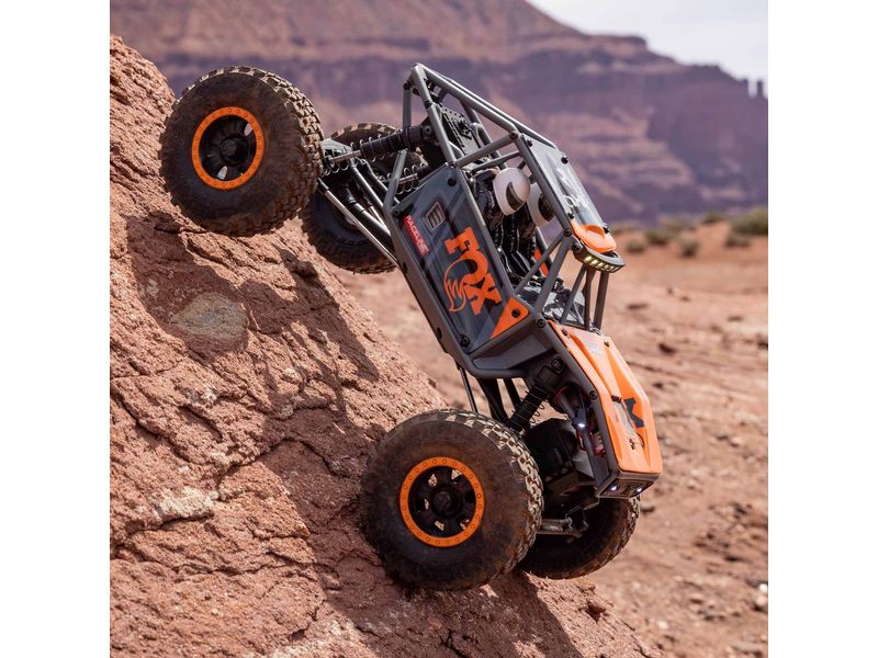 Axial Rock Crawler UTB18 Capra 4WD, Grau 1:18, RTR Unlimited Trail Buggy im RTR Komplettset