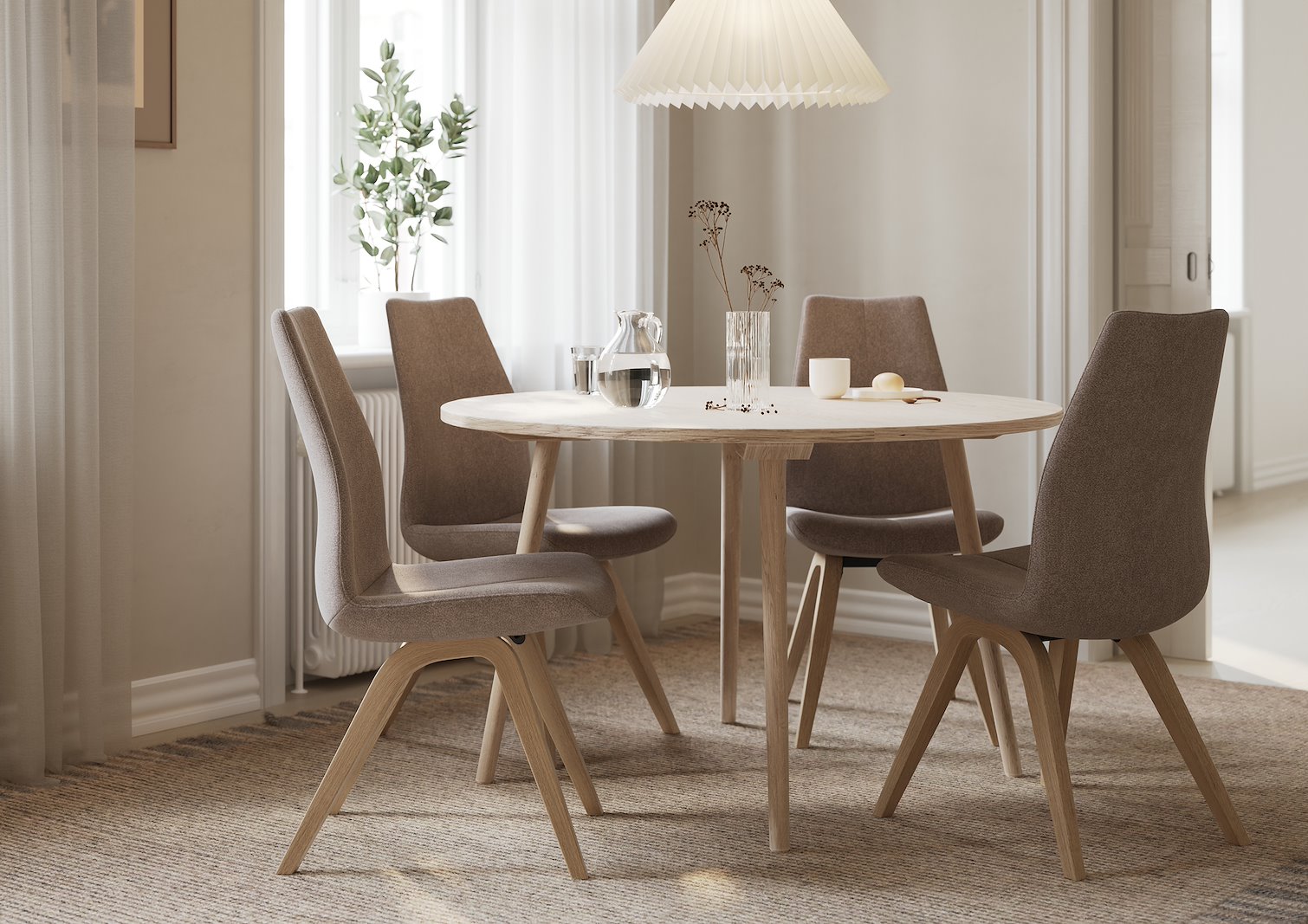 Aroma spisestol I tekstil Alfa 01 Natural med ben i hvitoljet eik.