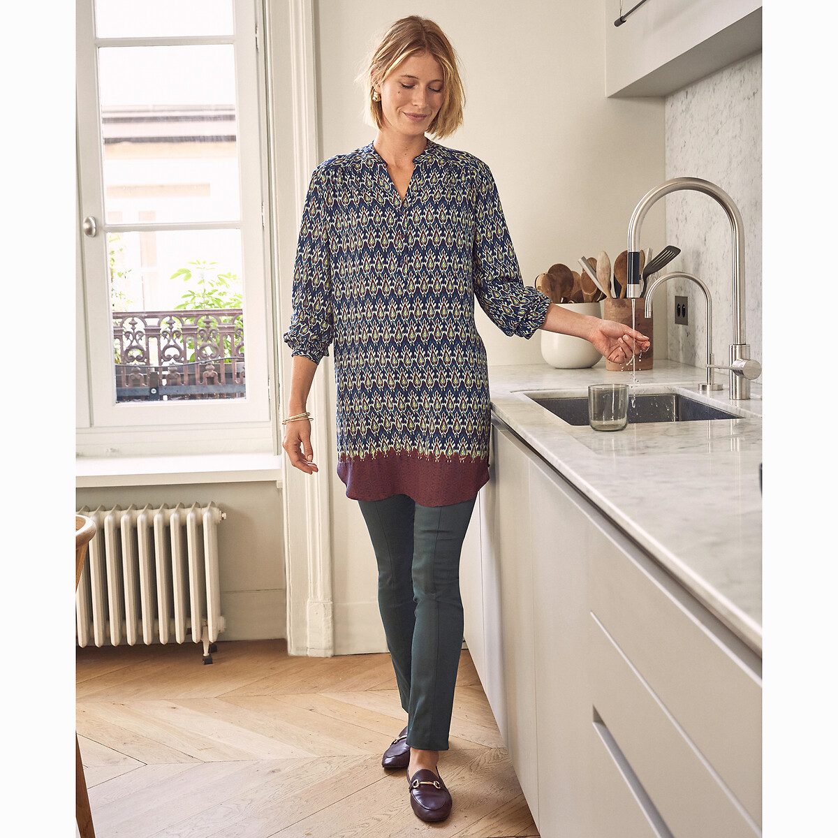 ANNE WEYBURN<br>Calças retas com conforto elástico