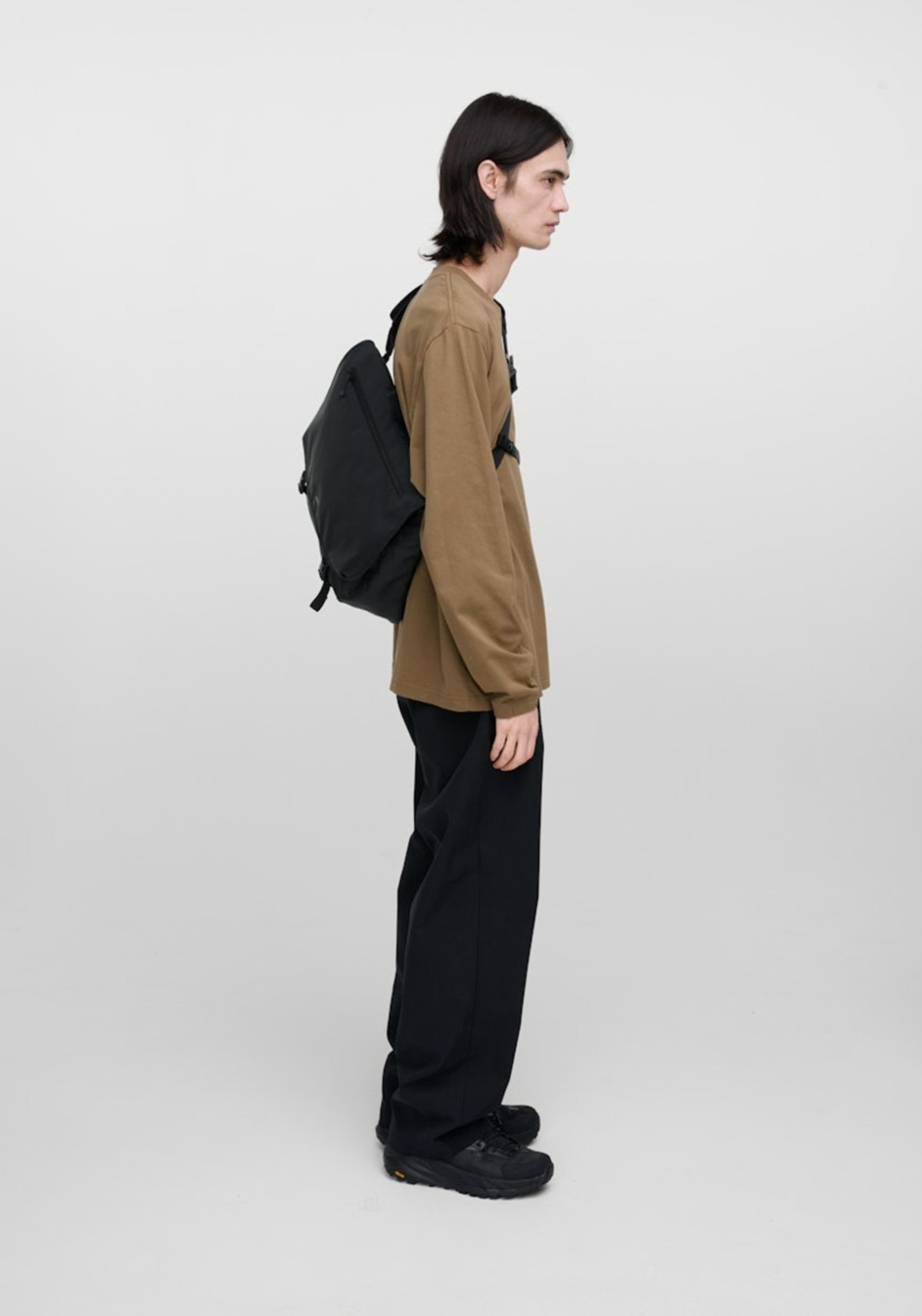 Sandqvist Schultertasche Stream Messenger Black