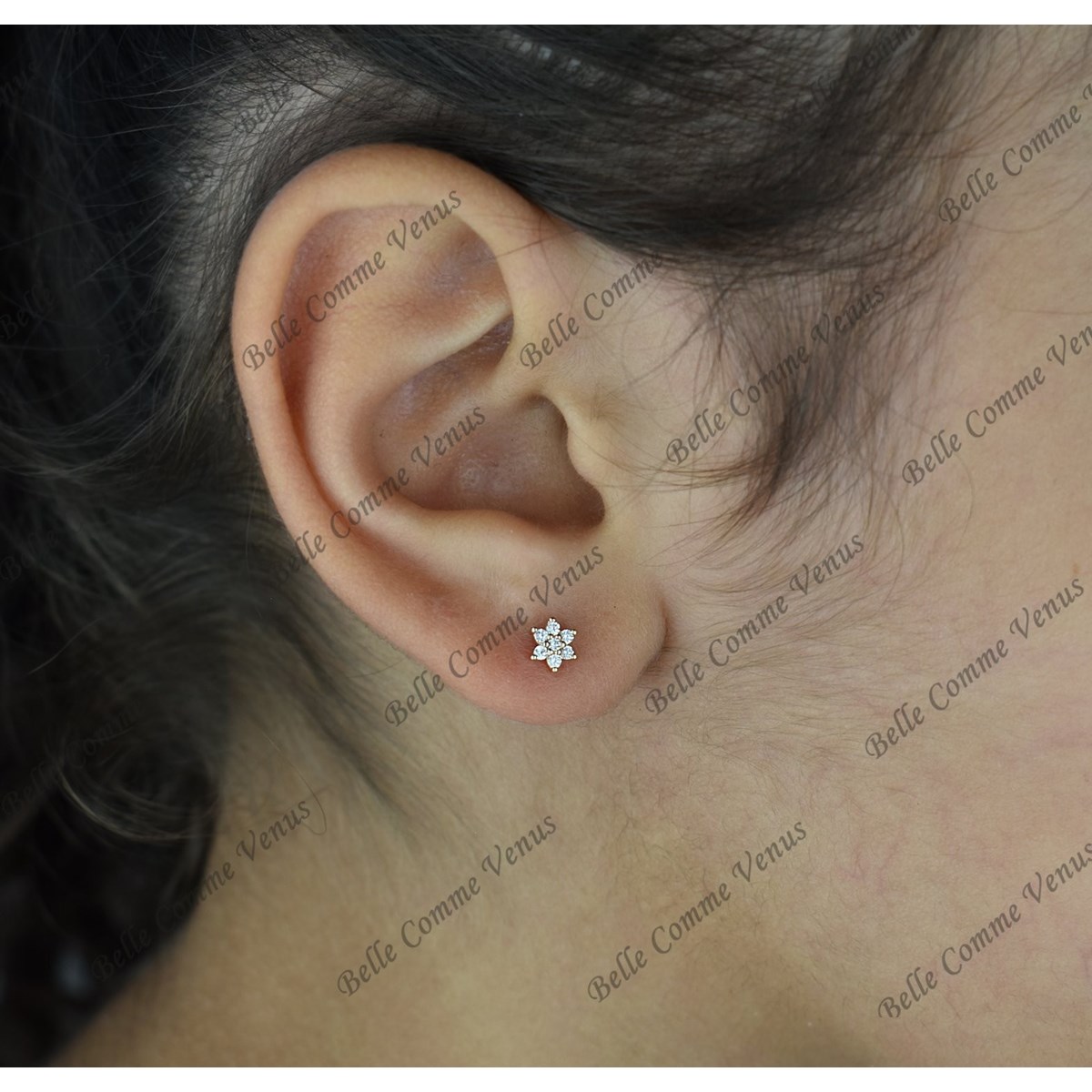 Boucles d'oreilles fleur sertie d'oxyde de zirconium Plaqué OR 750 3 microns