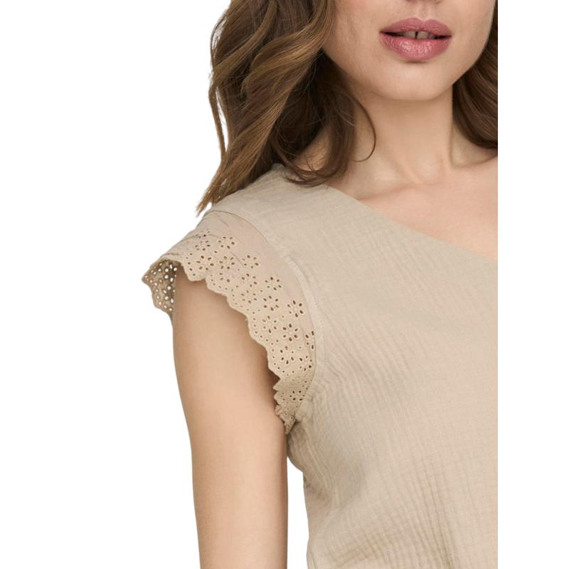 Thyra T-shirt