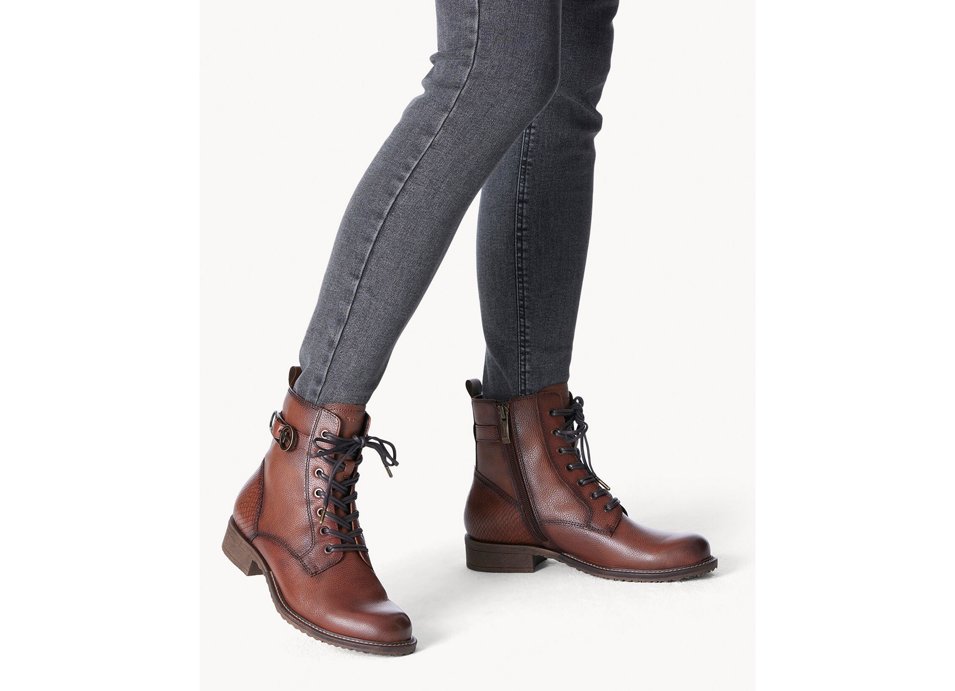 25262 cognac