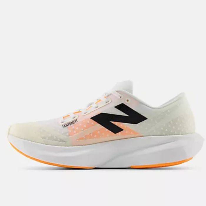 New Balance Herre Løbesko FuelCell Rebel V4 Hvid