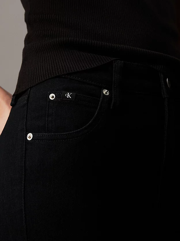 Calça jeans boca de sino