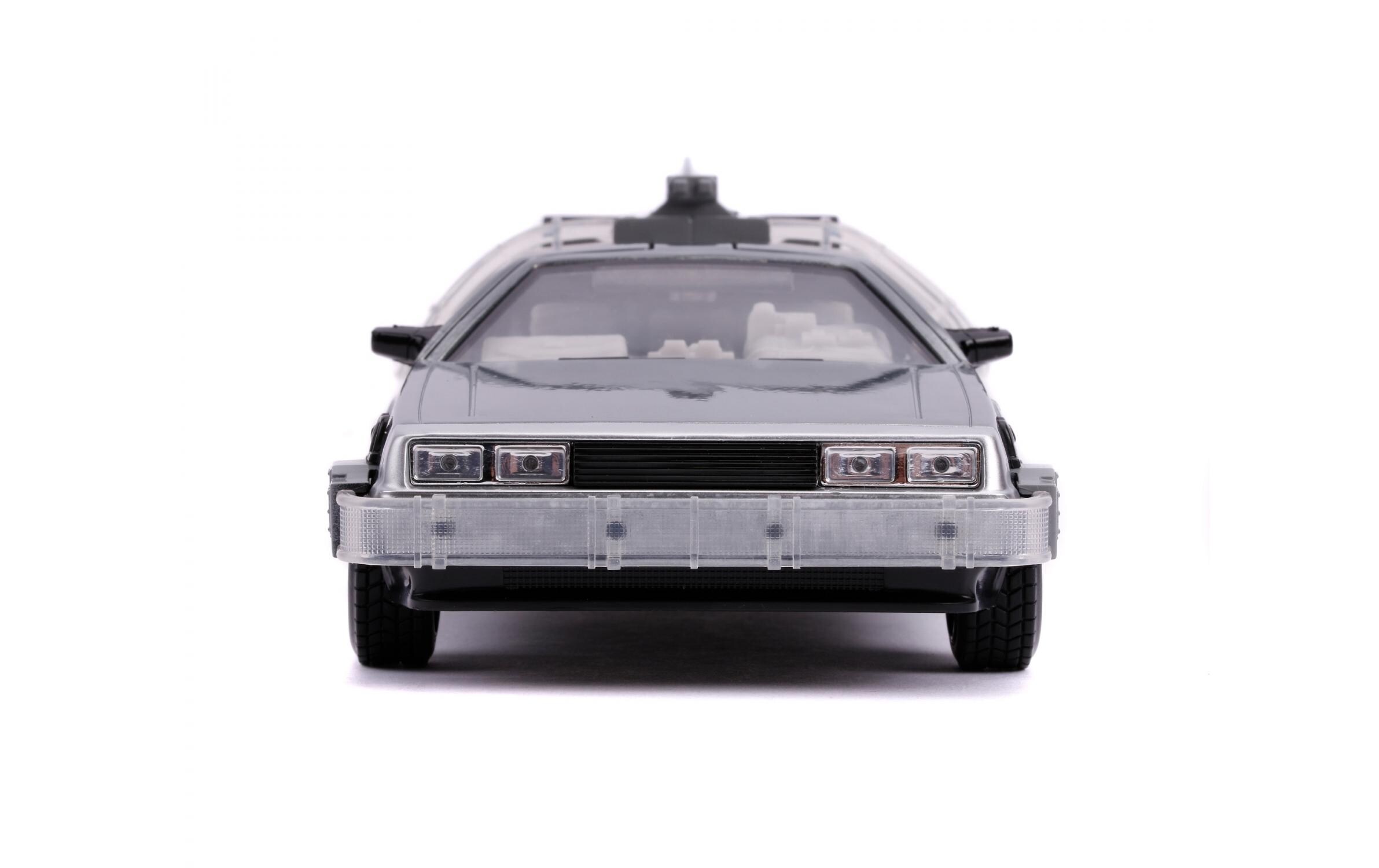 Sportwagen Back to the Future 2 Time Machine 1:24Back to the Future 2 Time Machine Sammlermodell im Massstab 1:24