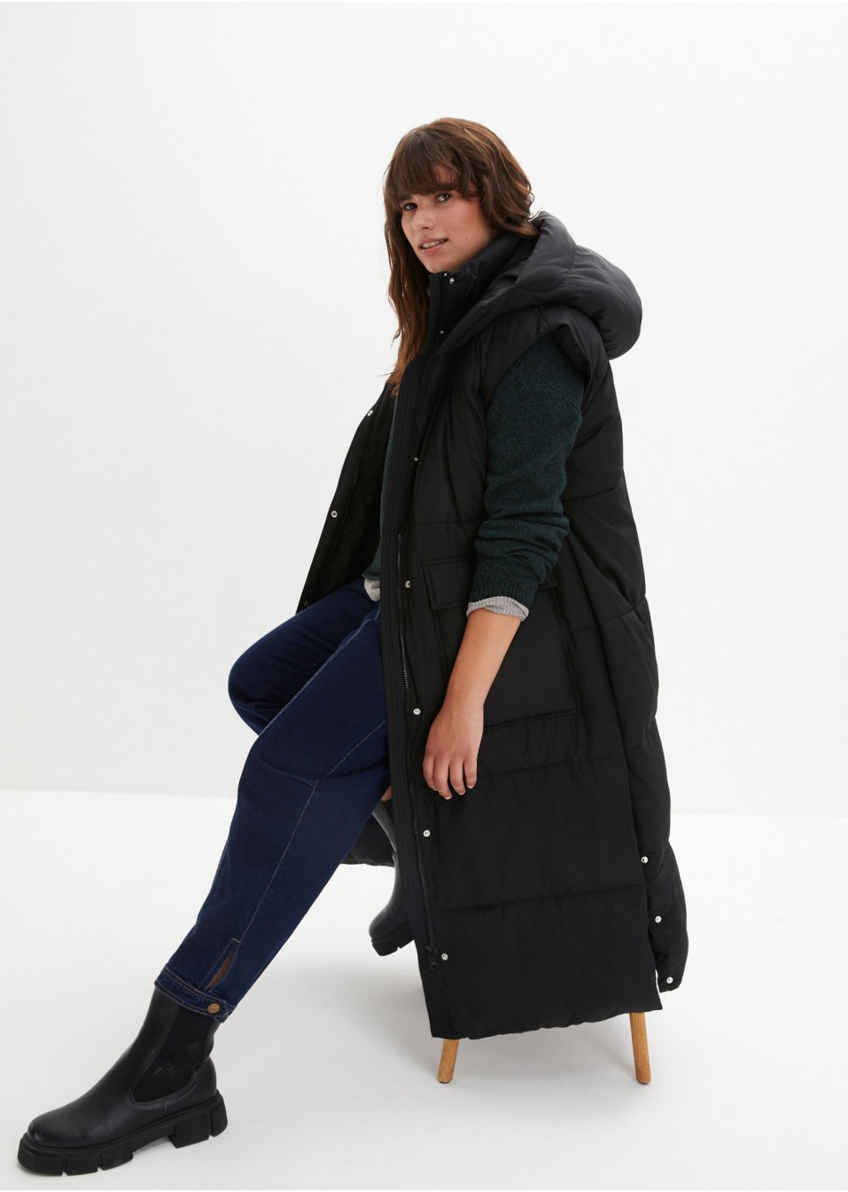 Veste sans manches matelassée en polyester recyclé avec capuche amovible
