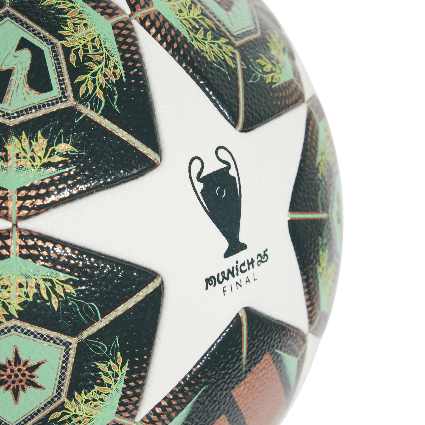 Adidas UEFA Champions League Competition Voetbal 2024-2025 Groen Wit Brons