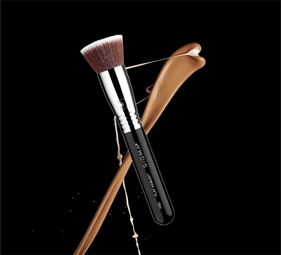 Sigma F80 Flat Kabuki™ Brush Chrome