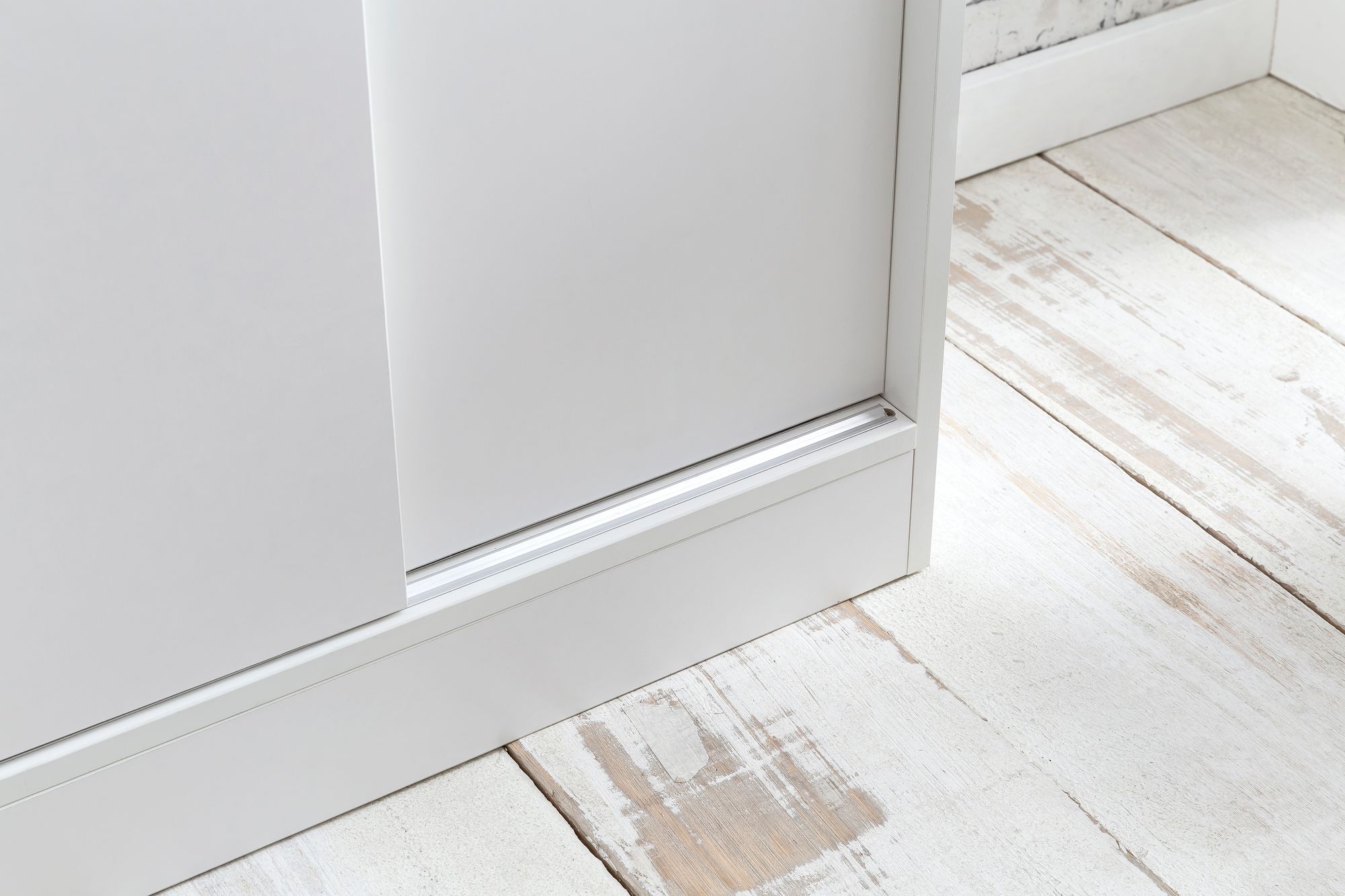 KADIMA DESIGN Aktenschrank aus Holz, modern, wasserabweisend, kratzfest, 60x107,5x28,5 cm.