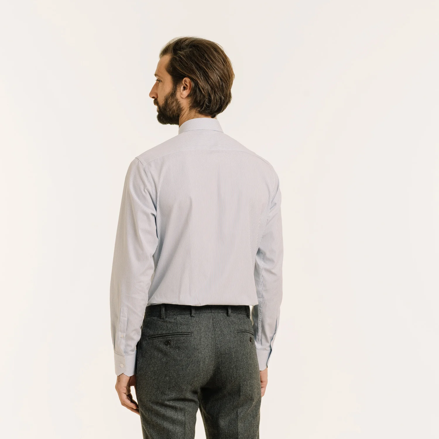 Double-twisted poplin shirt with fine blue stripes