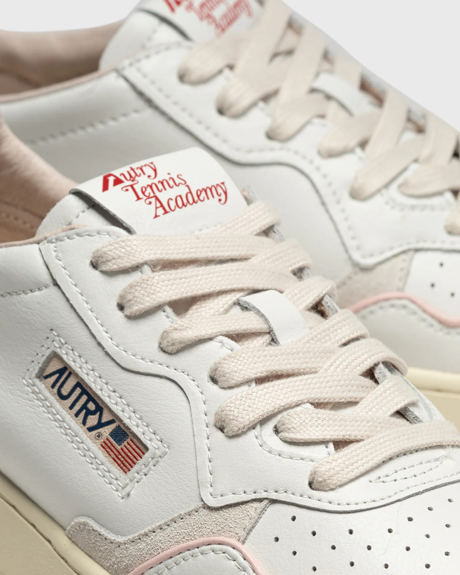 Autry Action Shoes OPEN LOW WOM