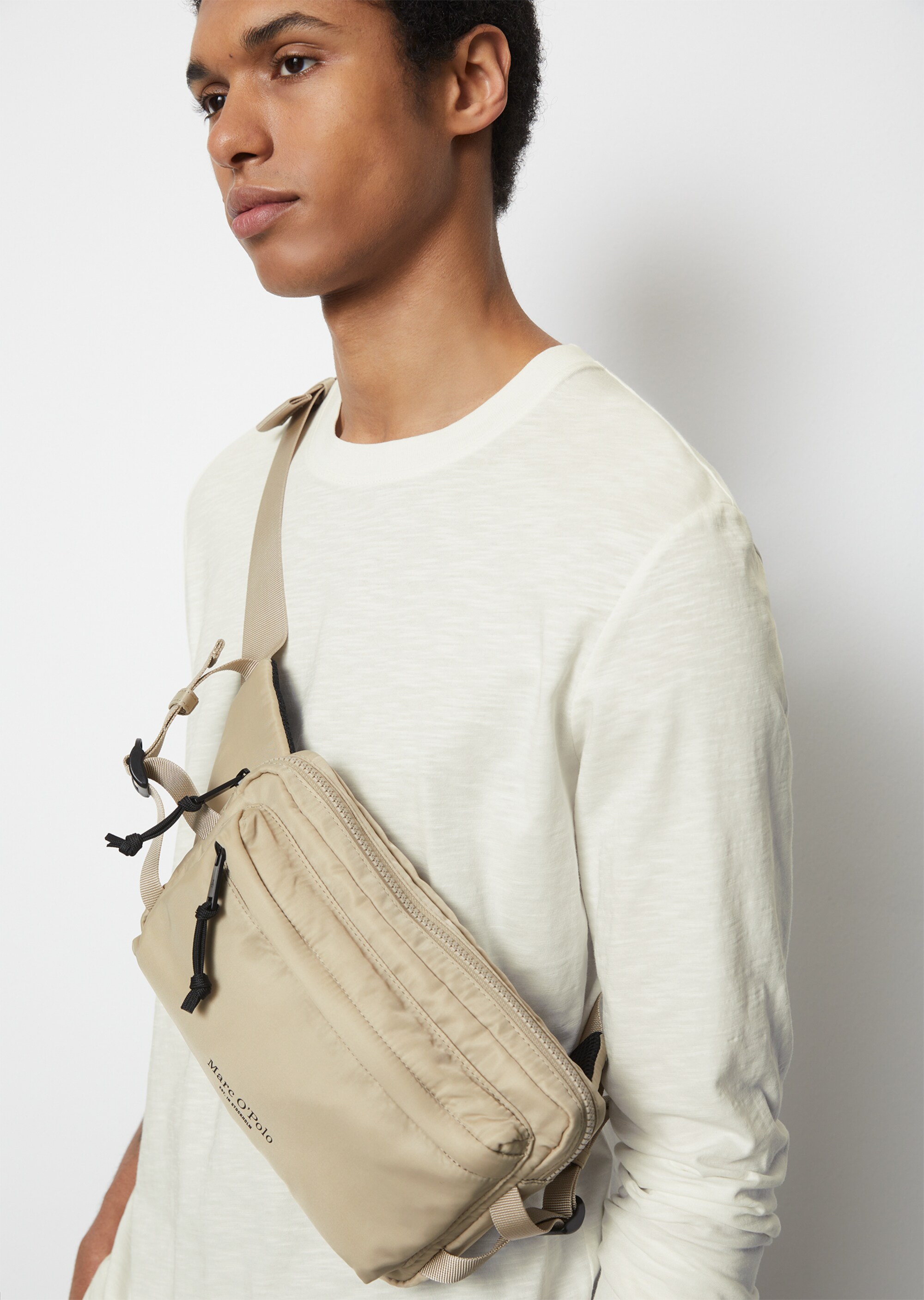 Bauchtasche mit Außenfach