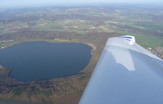 Flugzeug-Rundflug für Zwei in Sankt Augustin als Geschenkidee